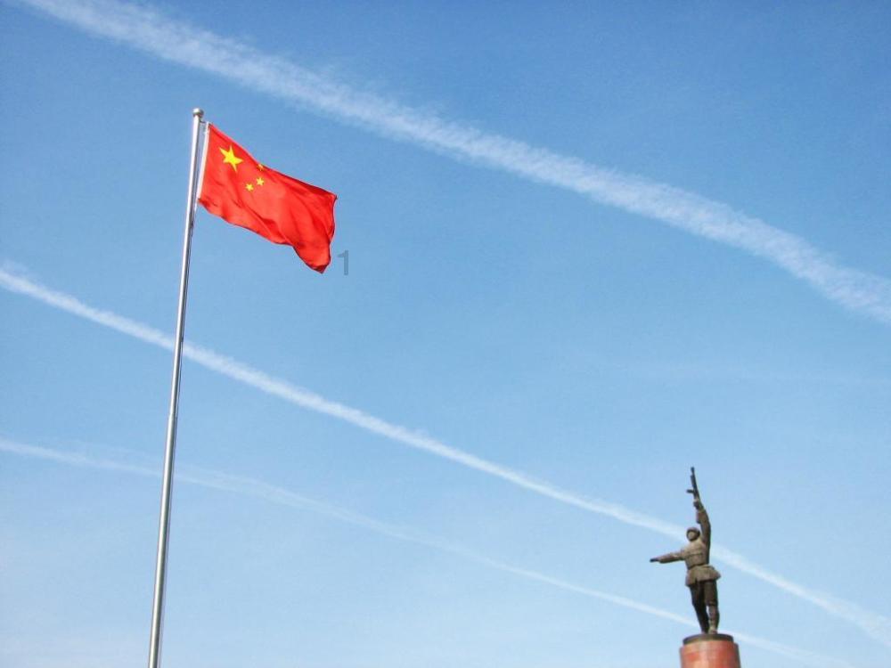 奥迪A7借给朋友，第二天被告知车被撞报废了？男子：驾驶人打电话不接 发微信不回
